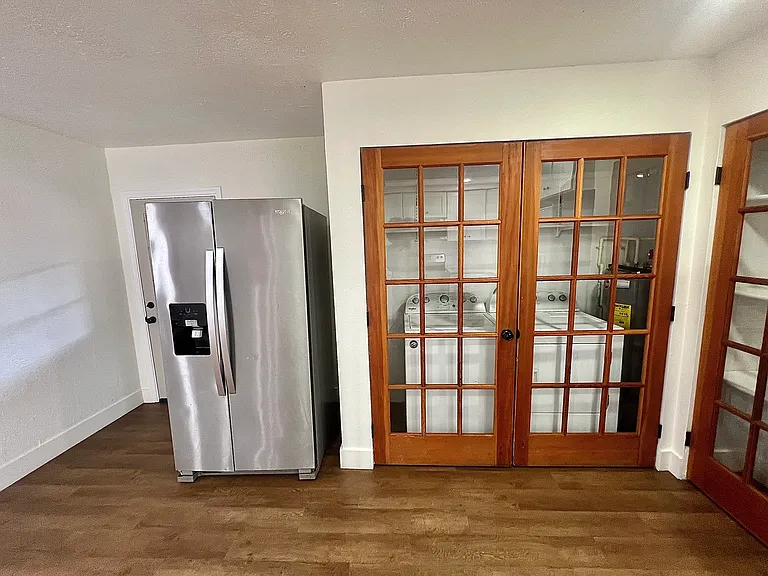 4614 E Seneca Ave — Photo 11