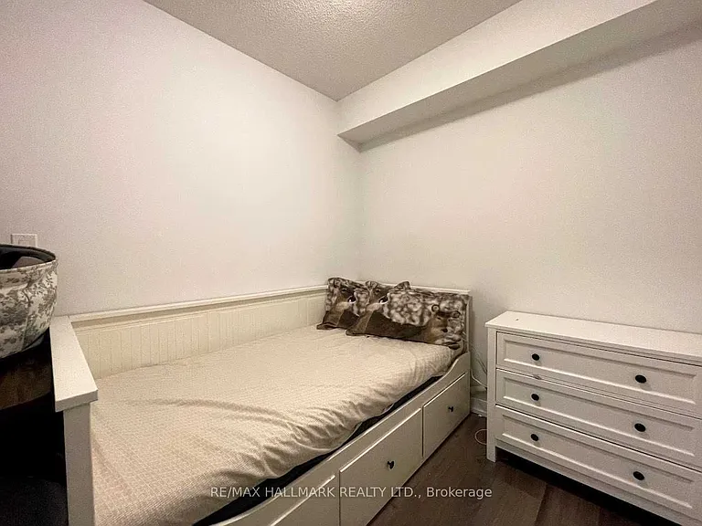 8 Trent Ave #615 — Photo 19