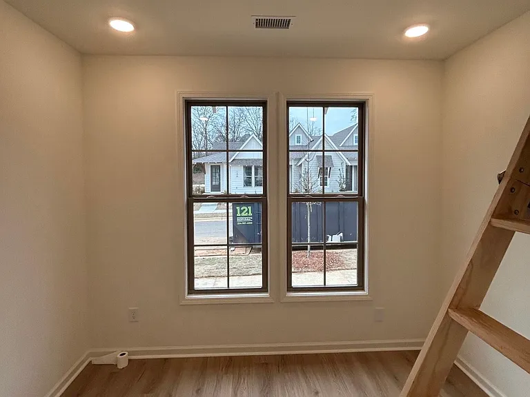 131 Summer St — Photo 8