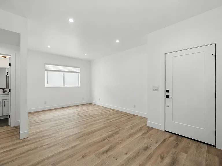 5614 Castana Ave #1&2 — Photo 9