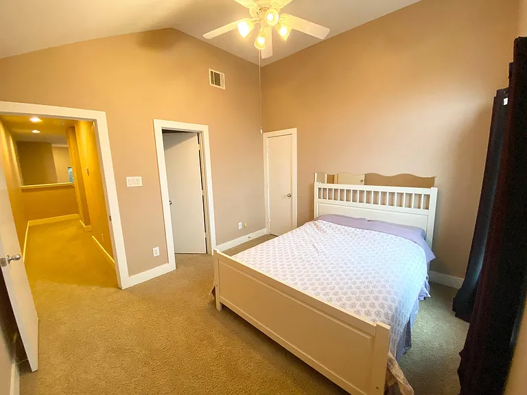 9818 Meredith Elise Ct — Photo 27