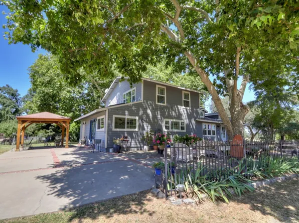 6826 Horseshoe Bar Rd, Loomis, CA 95650