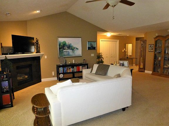 5th image of 1403 Pine Forest Dr #1