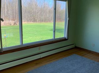 6450 Pheasant Rd, East Syracuse, NY 13057