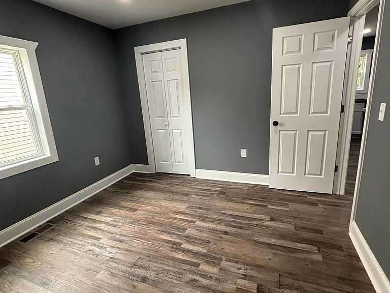 1104 W English Rd #A — Photo 15