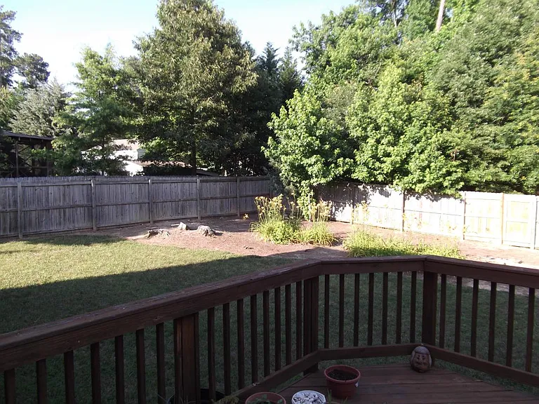 9505 Hungary Woods Dr — Photo 6