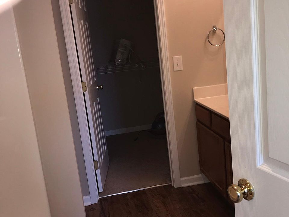 1st image of 4805 Poplar Pl #4805