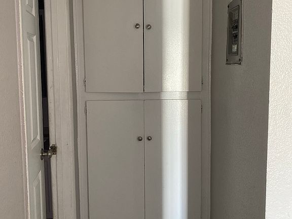 4th image of 24418 Postal Ave APT 6