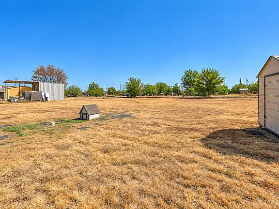 5th image of 136 Private Road 4907