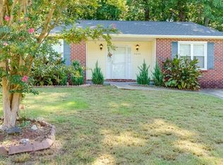 5644 Pine Gate Dr, Atlanta, GA 30349