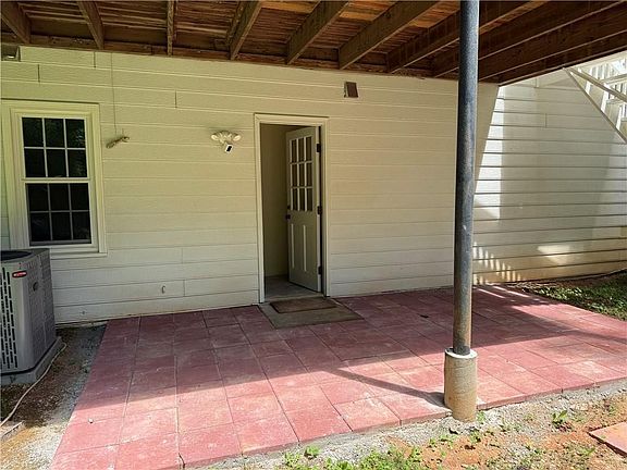 2nd image of 2786 Brookcliff Lndg