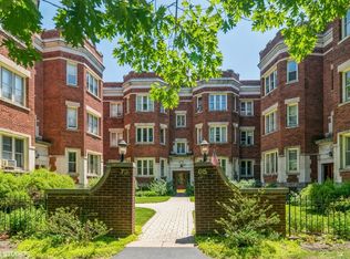 69 Longcommon Rd UNIT D3, Riverside, IL 60546