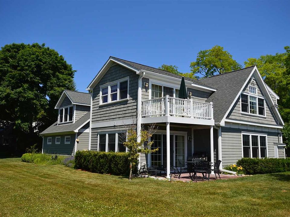 1st image of 120 E Pine St