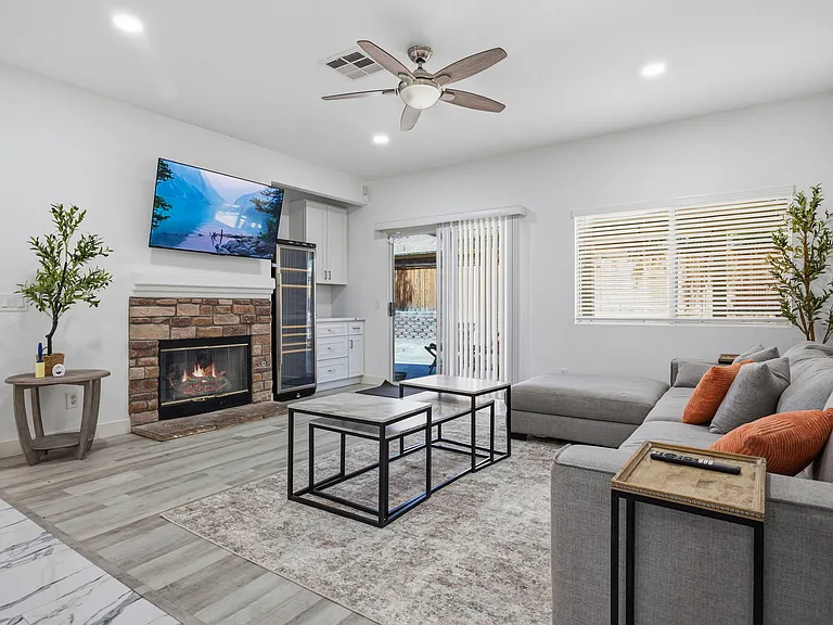 13576 Fern Pine St — Photo 9
