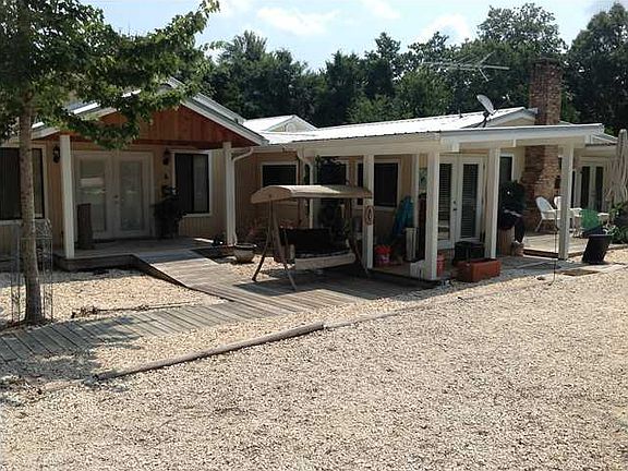 3rd image of 515 Old Ward Pl