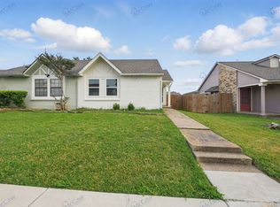 6037 McAfee Dr, The Colony, TX 75056