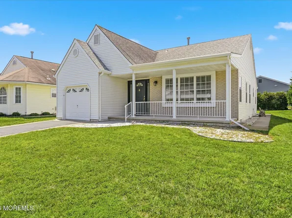 96 Narberth Way, Toms River, NJ 08757