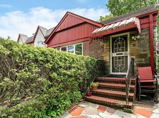 8582 66th Rd, Rego Park, NY 11374