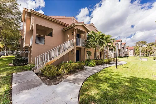 10521 SW 157th Pl #102 Photo 1