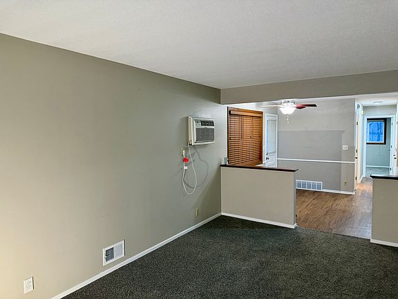 3rd image of 1677 Leone Ave