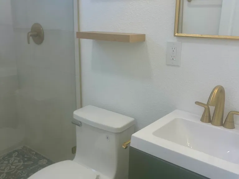 1373 Edgefield St #C — Photo 7
