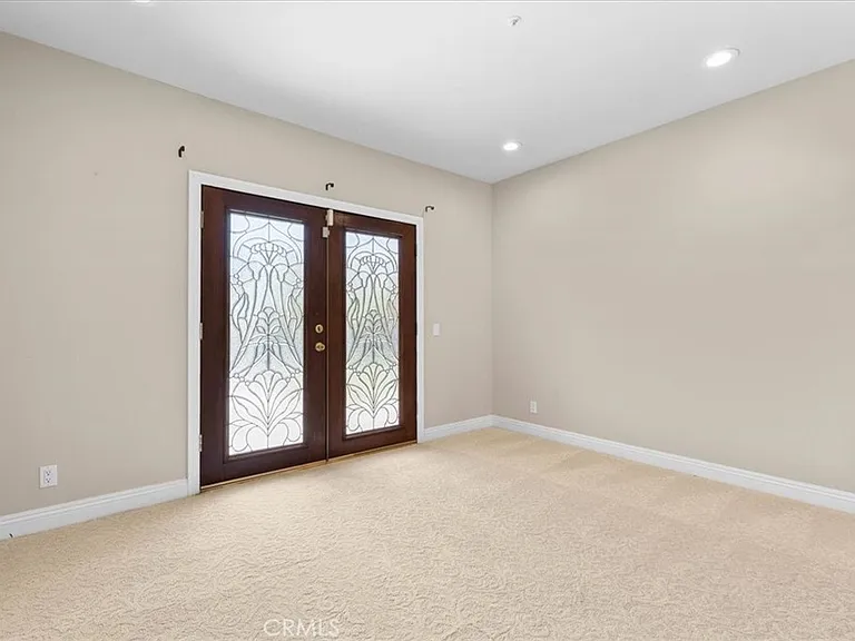 540 W 25th St — Photo 35