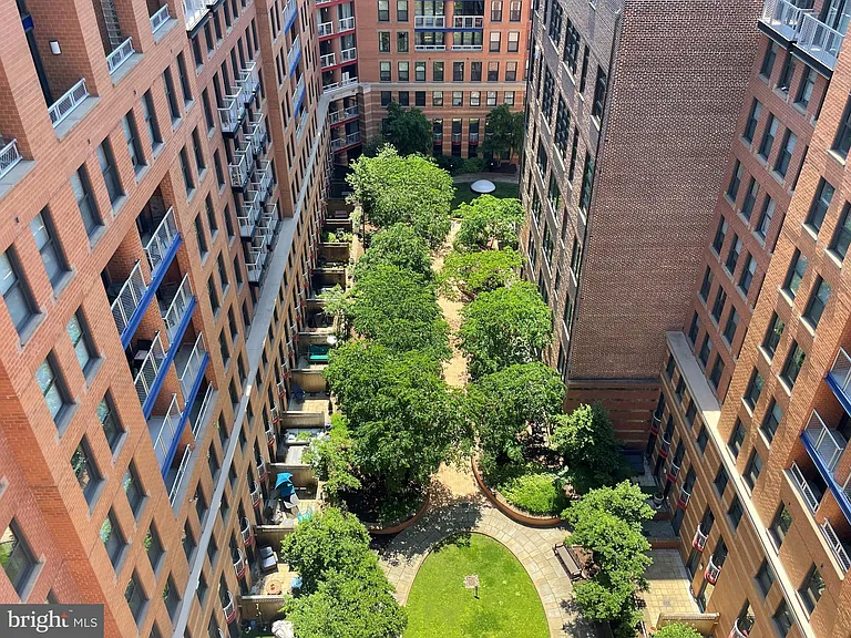 616 E St NW #711 — Photo 32