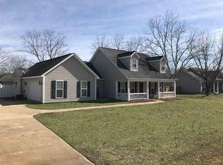 1834 S Houston Lake Rd, Kathleen, GA 31047