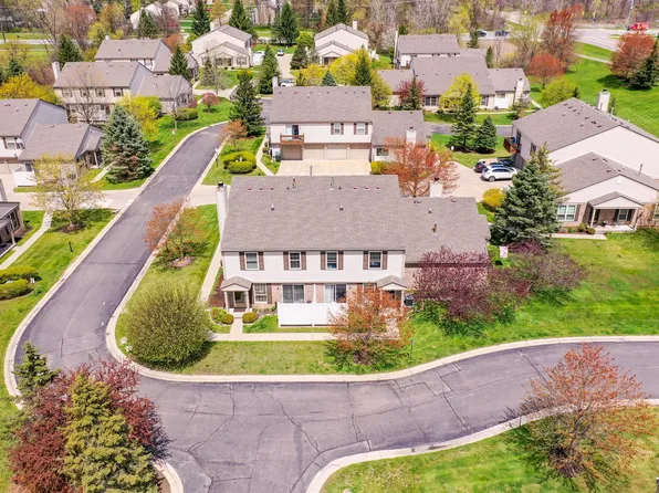 3147 High Pointe Ridge Rd #27, Lake Orion, MI 48359