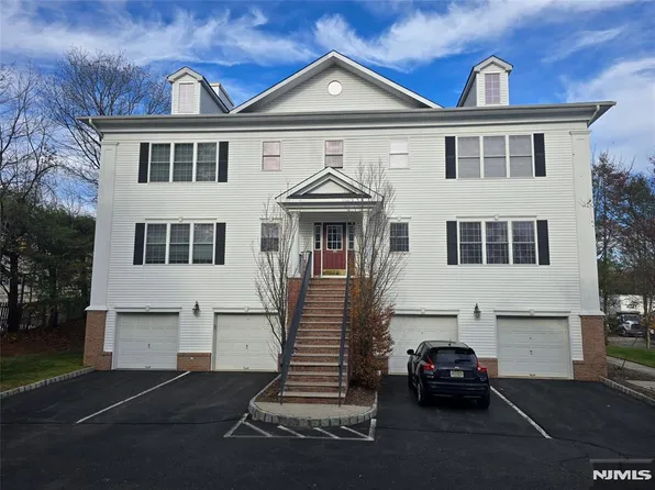 109 Hawthorne Ave APT C, Park Ridge, NJ 07656
