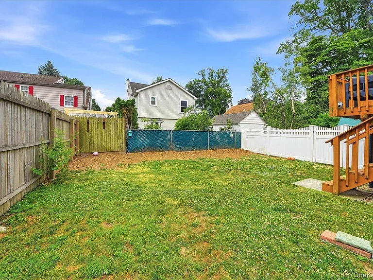 736 Pelhamdale Ave — Photo 18