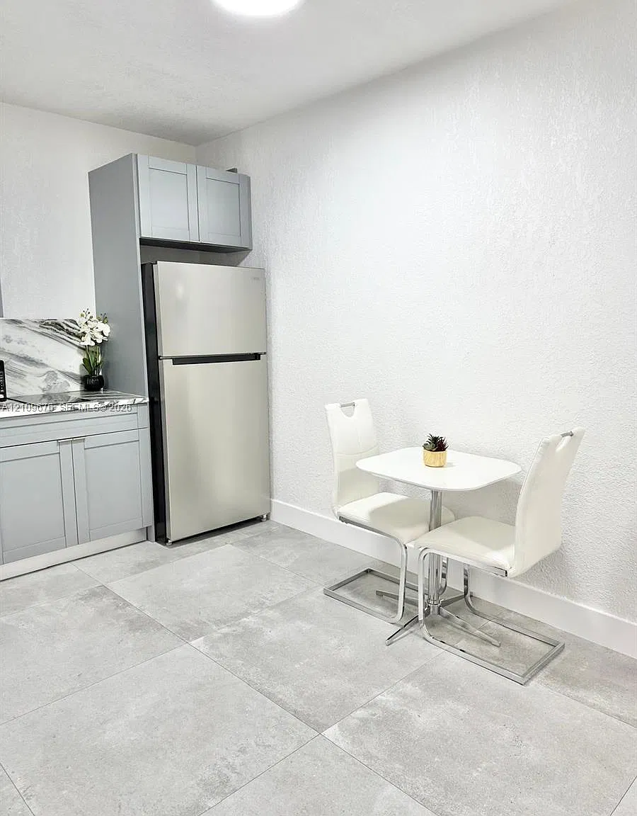 Miramar Sec 5 — Photo 1