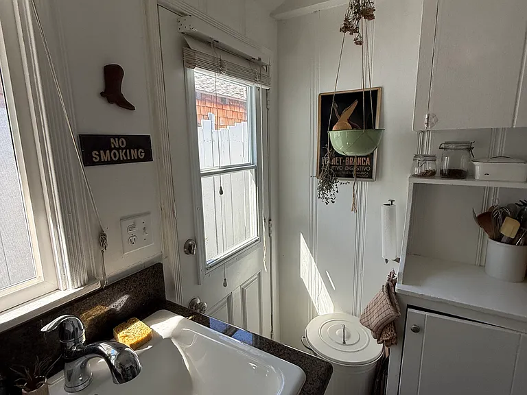 953 Glenneyre St #A — Photo 16