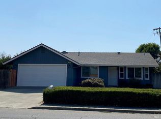 755 W H St, Dixon, CA 95620