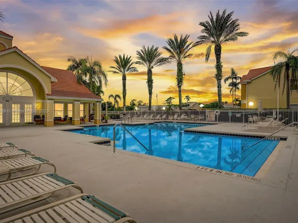 12591 Equestrian Cir APT 1213, Fort Myers, FL 33907