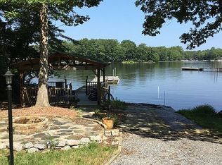 1039 N Windwood Acres Rd, Batesburg, SC 29006