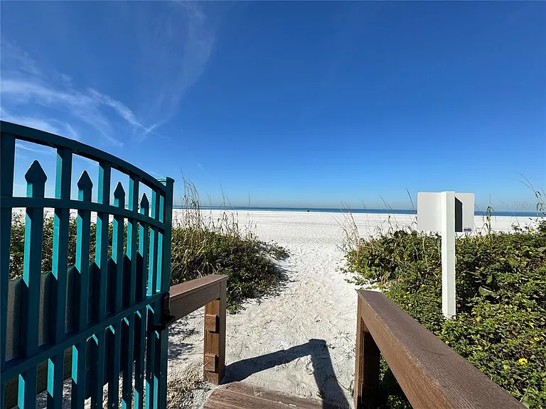 1560 Gulf Blvd #804 — Photo 25