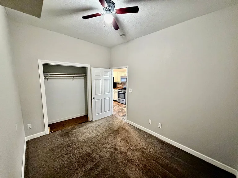 217 E Main St — Photo 5
