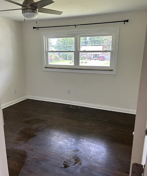 6956 Euclid Ave — Photo 12