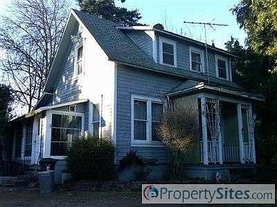 1st image of 872 S 92nd St