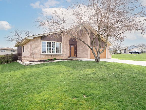 2nd image of 14603 Palomino Ct