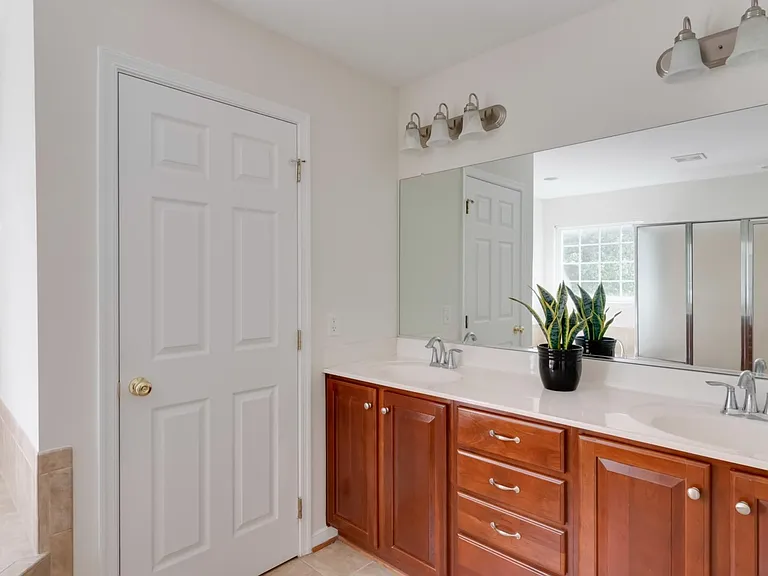 4124 Birch Point Ct — Photo 15