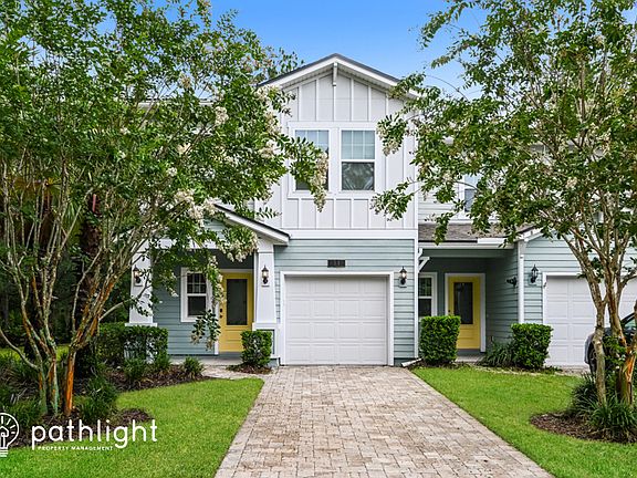 2nd image of 11 Canary Palm Ct