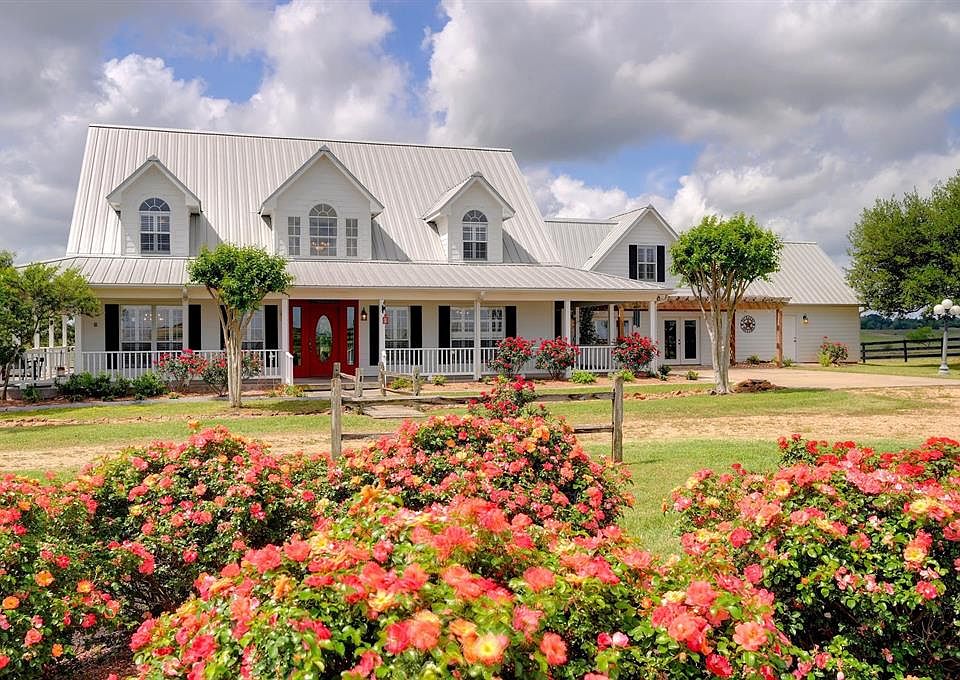 2326 E Radhost School Rd, La Grange, TX 78945 MLS 8515481 Zillow