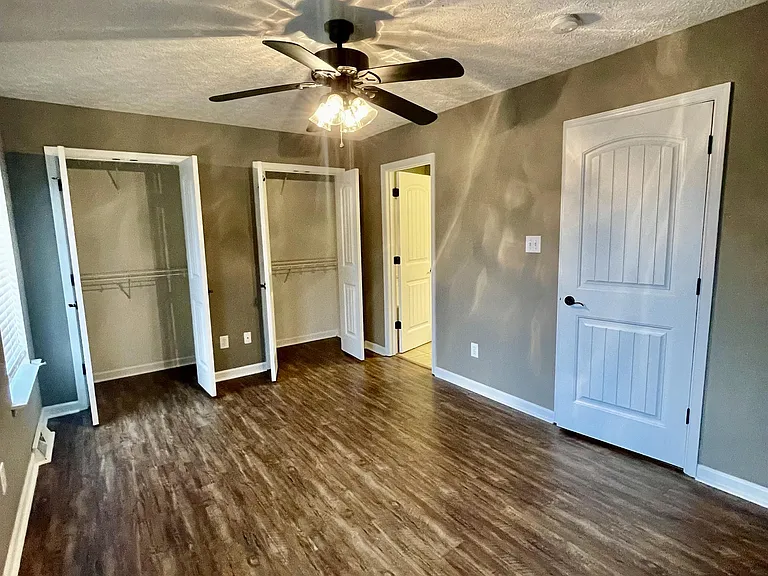 142 Old Tavern Cir #1 — Photo 15