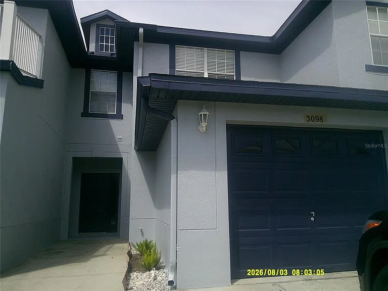 3098 Ashland Ln N — Photo 3