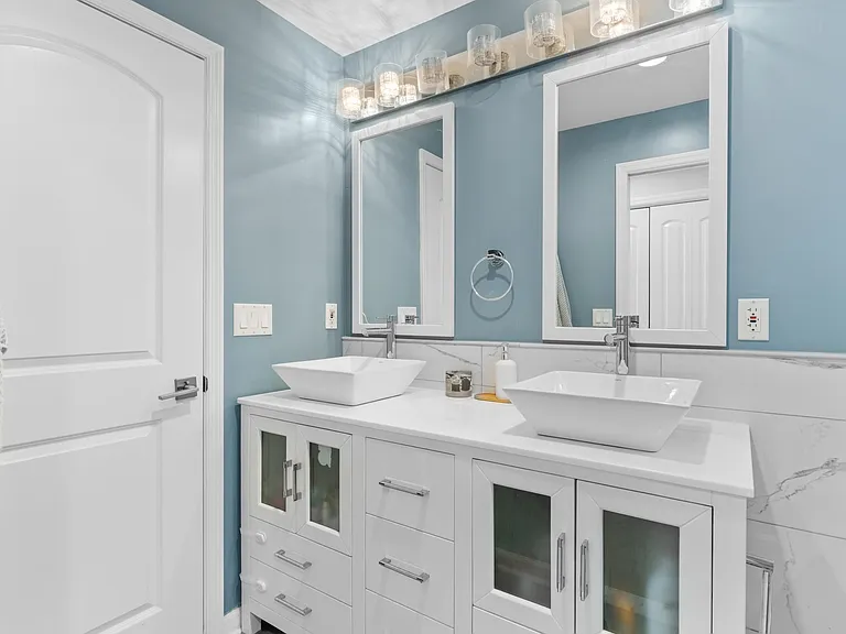 38 Woodcliff Ave — Photo 12