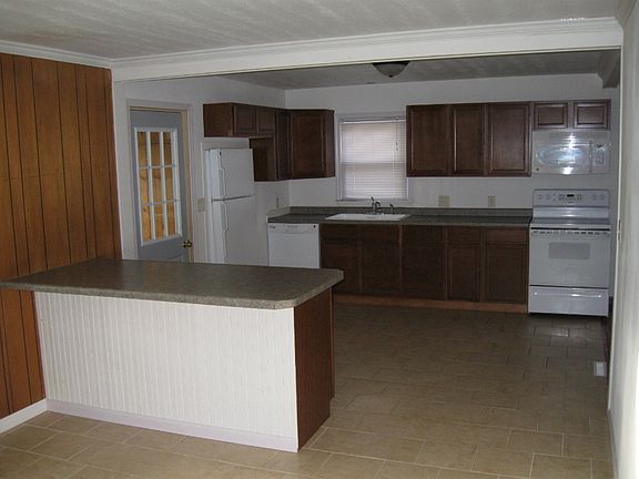 5th image of 428 8th Ave