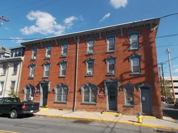 25 S Pitt St APT 4, Carlisle, PA 17013