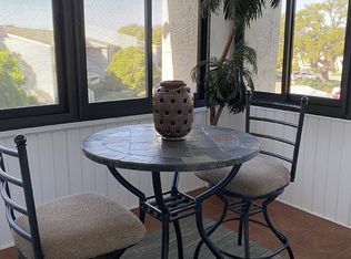 608 Windrush Bay Dr, Tarpon Springs, FL 34689